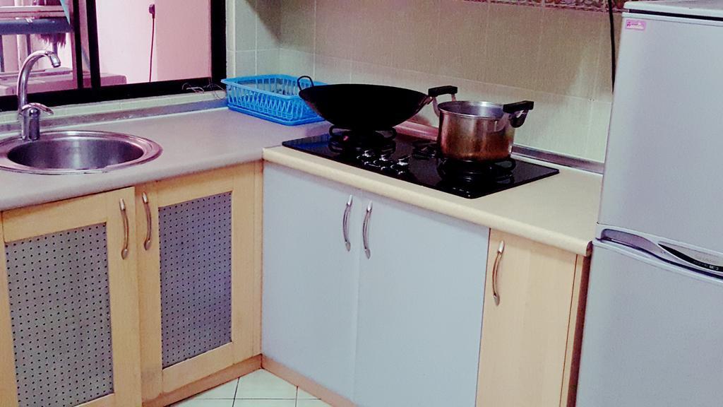 Marina Court Kk City Homestay Kota Kinabalu Zewnętrze zdjęcie